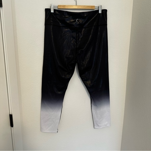 ZYIA Black Ombré Metallic Light N Tight High Rise Leggings Size 16-18 Women’s - Picture 6 of 8